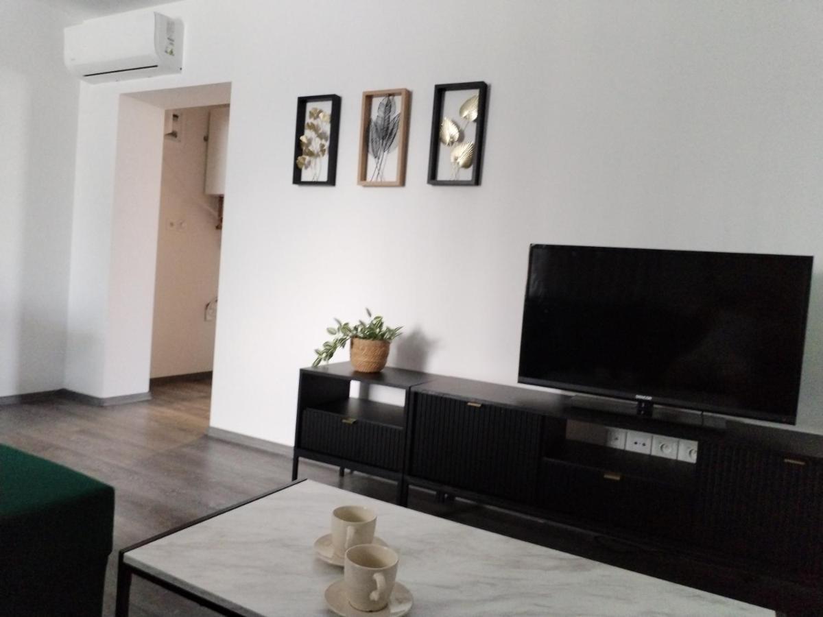 Apartman Pri Parku Solcany Dış mekan fotoğraf